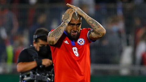 Chileno Arturo Vidal se viraliza por baile 'hot' junto a su esposa