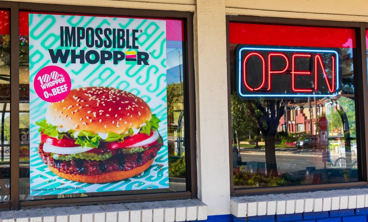 Burger King lanzará dos nuevas hamburguesas Impossible a base de plantas el próximo 27 de junio.