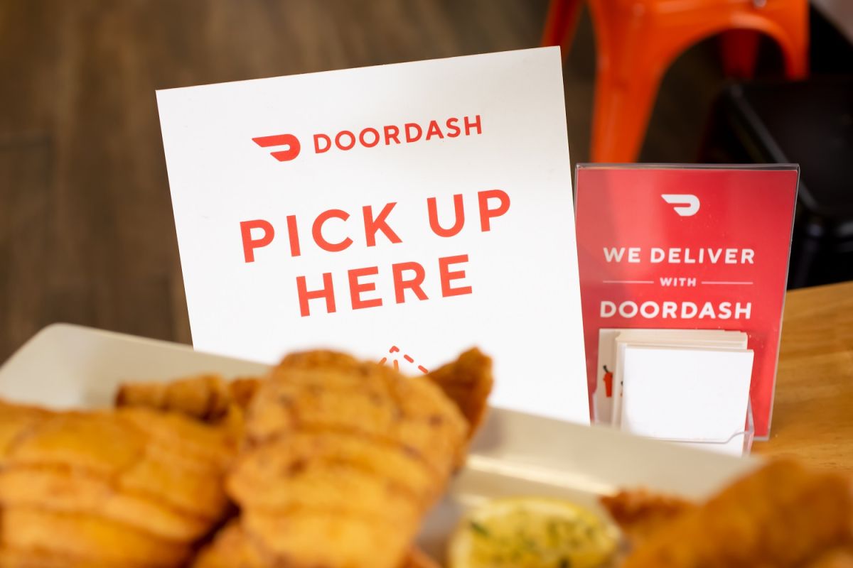 DoorDash presenta lista con los 100 mejores restaurantes para este 2022 por su comida, tiempo de entrega y servicio.