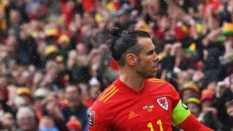 FBL-WC-2022-EUR-QUALIFIER-WAL-UKR