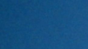 Una mujer de 22 años murió tras caer unos 150 pies.