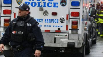 El NYPD no reportó cargos contra el conductor del camión.