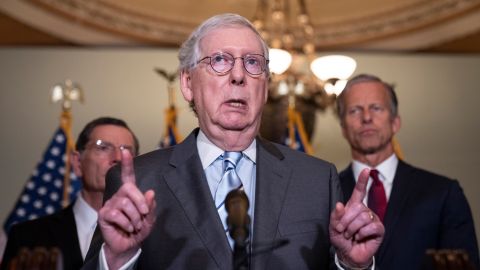 El líder de la minoría en el Senado, Mitch McConnell.