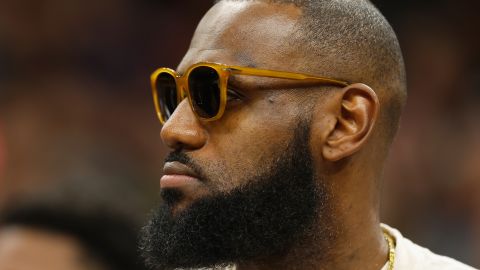 James es el segundo deportista mejor pagado del mundo, según Forbes.