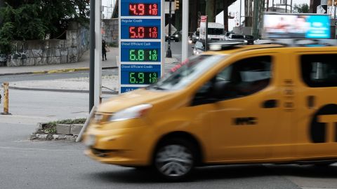 El precio de la gasolina en EE.UU. alcanzó nuevo récord esta semana.