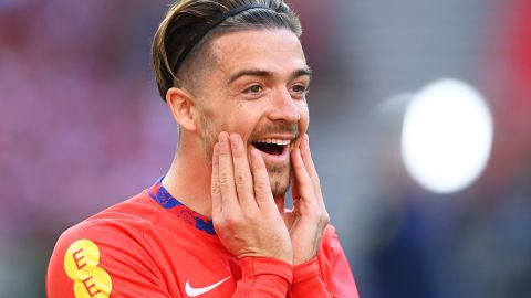 Jack Grealish durante un encuentro entre Hungría e Inglaterra por la UEFA Nations League.