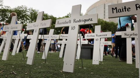 Los recientes tiroteos masivos en EE.UU. provocaron presiones a legisladores.