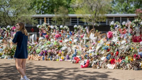 Memorial escuela Uvalde