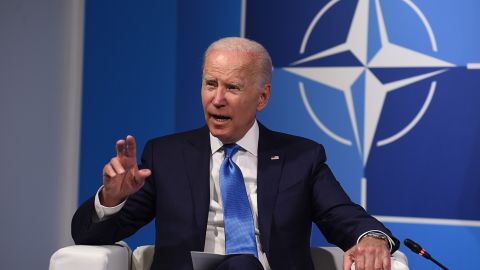 El presidente Biden participa en la cumbre de la OTAN.