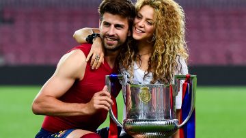 Shakira y Piqué celebran la Copa del Rey que conquistó el FC Barcelona en 2015.