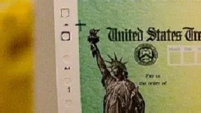 Qué se sabe sobre un cheque de estímulo de $1,000 por aumento de gasolina
