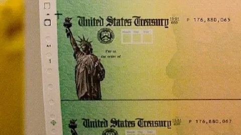 Qué se sabe sobre un cheque de estímulo de $1,000 por aumento de gasolina