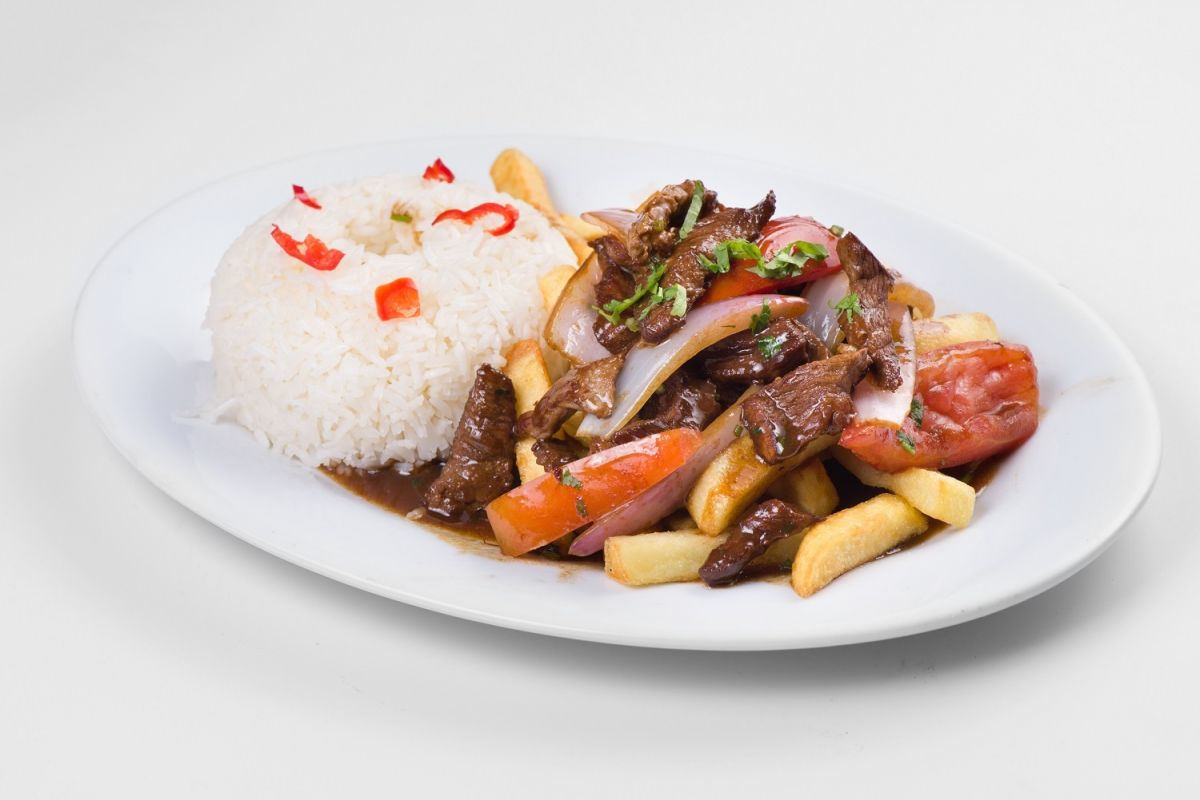 Lomo saltado