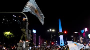Argentines Celebrate A Football Title After 28 Years