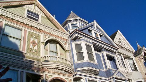Los vecinos juntaron $275,000 dólares para comprar la casa de Taylor.