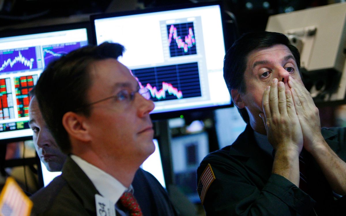 Economistas de Goldman Sachs aumentan las probabilidades de recesión en Estados Unidos.