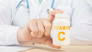 Vitamin,C,And,Supplements,For,Human,Health.,Doctor,Recommends,Taking