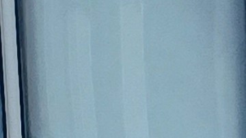 En días de calor aparecen miles de comerciantes en las aceras que corren el riesgo de ser multados o simplemente desalojados