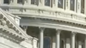 El congresista de Nueva York, Adriano Espaillat, patrocina la reforma a la Ley de Registro.