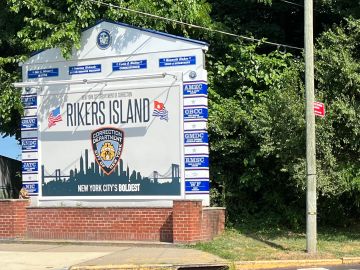 Entrada de la cárcel Rikers Island, NYC.