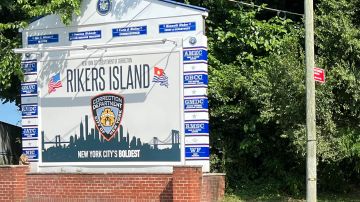 Entrada de la cárcel Rikers Island, NYC.