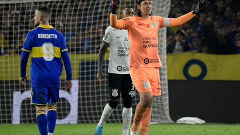 FBL-LIBERTADORES-BOCA-CORINTHIANS