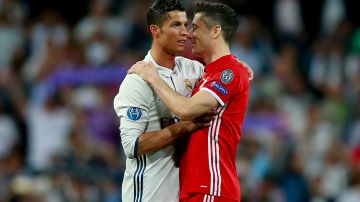 Leyenda del Bayern Múnich afirma que Cristiano Ronaldo es el sustituto perfecto para Lewandowski