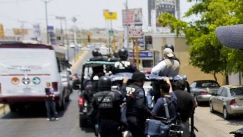 Policía
