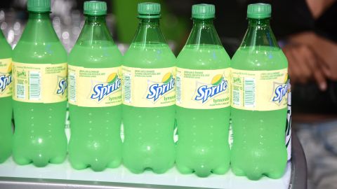 El plástico actual de Sprite contiene un aditivo que no se puede reciclar.