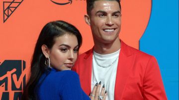 Cristiano Ronaldo y Georgina Rodríguez comparten durante los MTV Europe Music Awards en 2019.