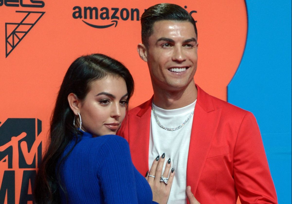 Cristiano Ronaldo y Georgina Rodríguez comparten durante los MTV Europe Music Awards en 2019.