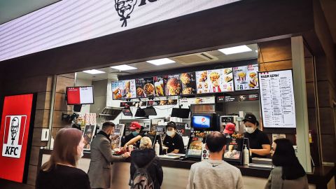 KFC y compañía, abandonan el mercado ruso.