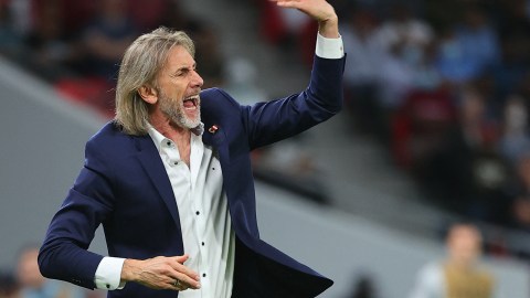 Al parecer, el técnico dará una rueda de presa para oficializar su salida.