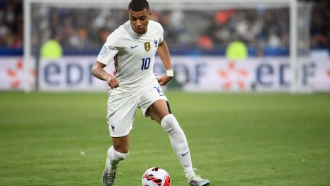 Kylian Mbappé durante un encuentro de la UEFA Nations League ante Croacia en 2022.