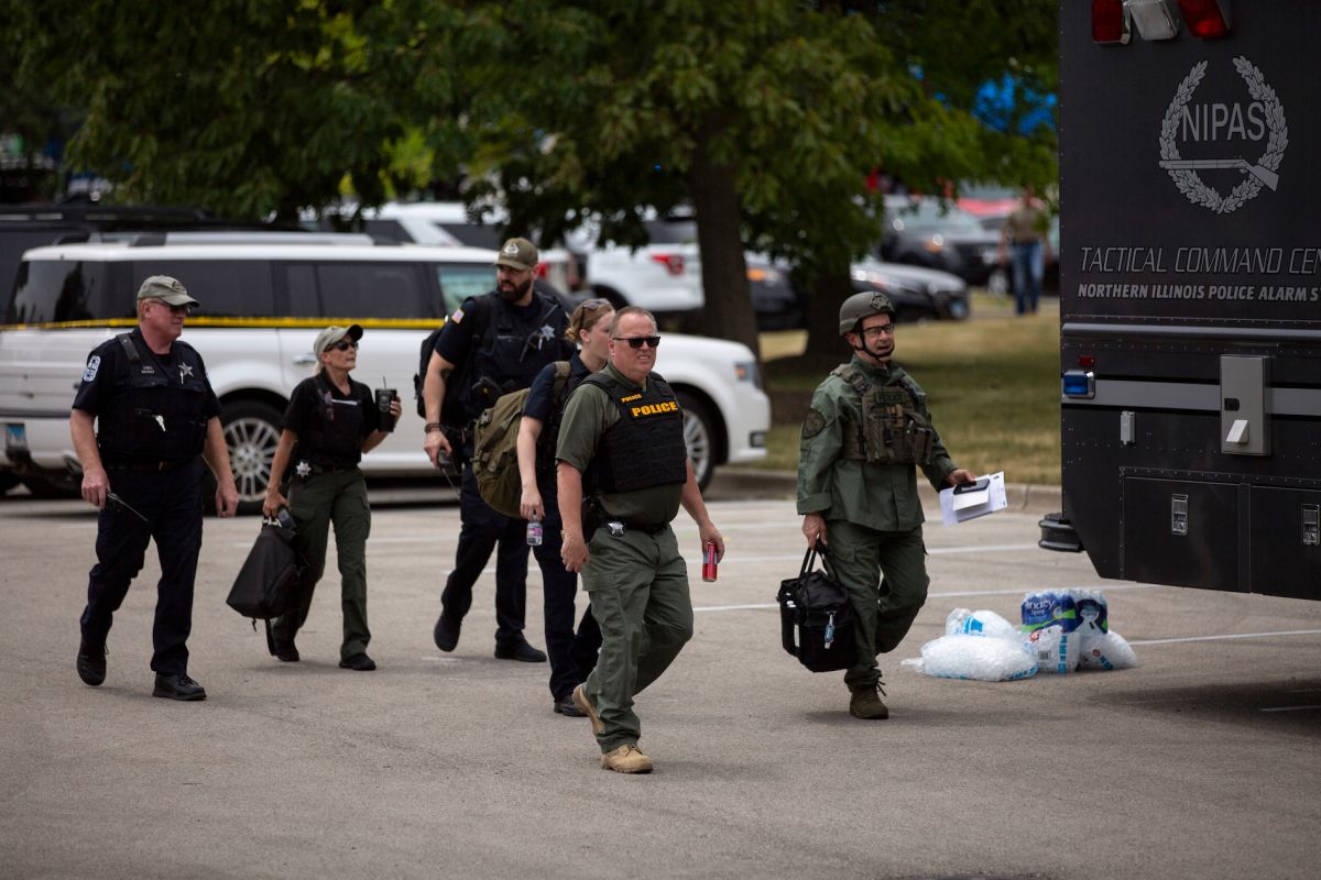 El tiroteo en Highland Park, Illinois, dejó seis muertos y 16 heridos.