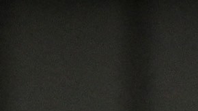 Novak Djokovic hace un 'gesto' de avión luego de vencer al italiano Jannik Sinner en cuartos de final de Wimbledon 2022.