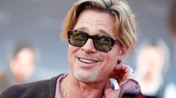Brad Pitt revela la razón por la que usó una falda en el estreno de 'Bullet Train’
