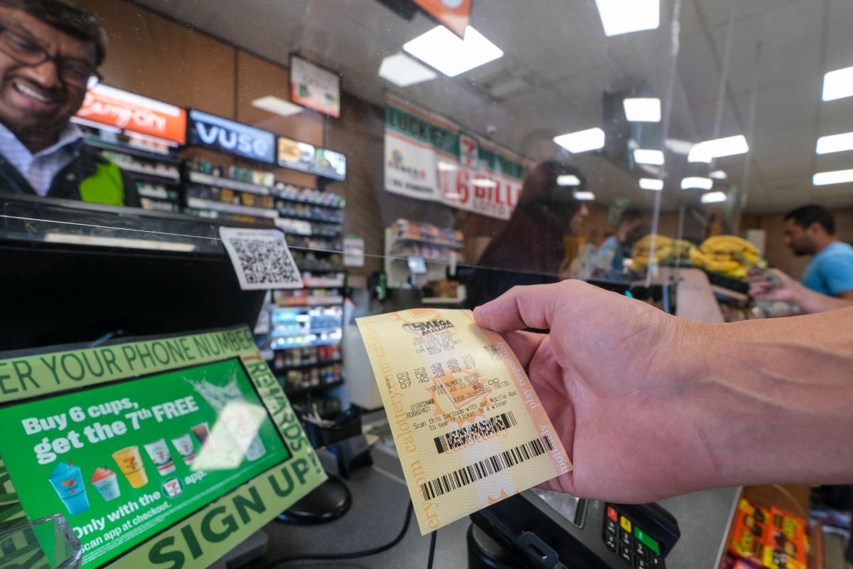 En California, los ganadores de la lotería no pueden permanecer en el anonimato.