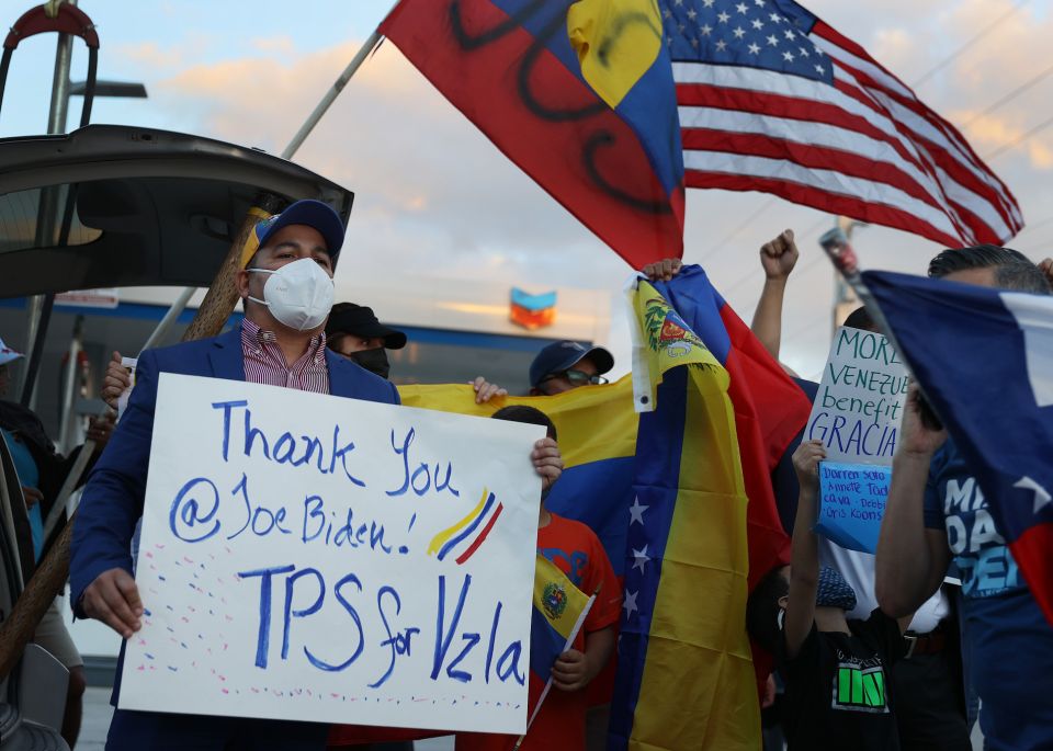 USCIS abre periodo de reinscripción a TPS para originarios de Venezuela