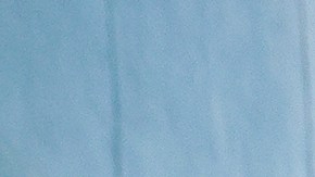 Fanáticos recriminaron el manejo sin medidas de prevención de Covid que le han dado a los vasos con los que sirven las bebidas en Puebla, México.