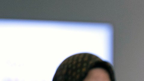 USCIS busca que más de 9.1 millones de inmigrantes apliquen por la ciudadanía.