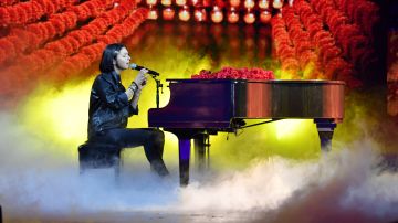La cantante Ángela Aguilar tuvo un hermoso gesto durante un concierto.