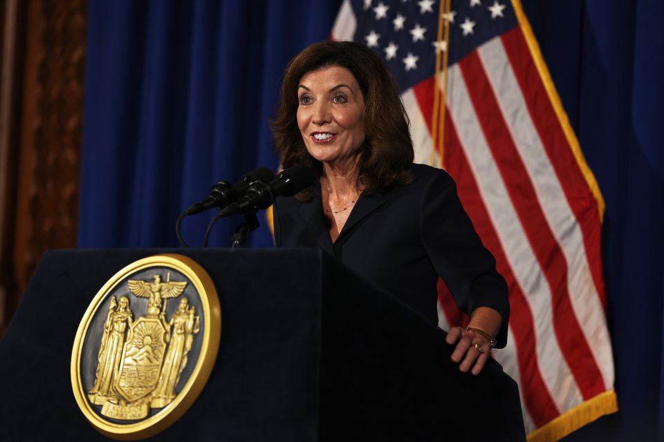 Governor Kathy Hochul (NY) leads voting intention in November general elections