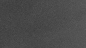 El actor Johnny Depp fue visto con un desconocida en Europa.