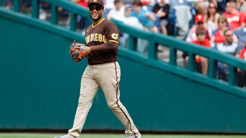 Robinson Canó en la temporada 2022 de MLB durante un juego entre San Diego Padres y Philadelphia Phillies.