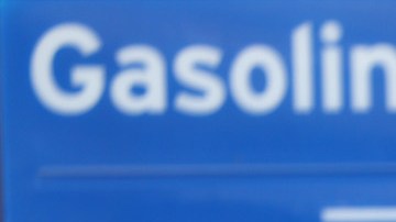 El precio de la gasolina supera los $7 dólares en algunos estados.
