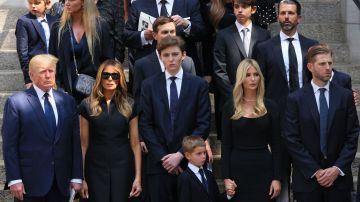 La familia Trump dándole el último adiós a Ivana.
