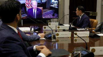 El presidente Biden atendió una reunión con funcionarios de economía de Corea del Sur.