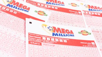 Raising Cane's comprará 50,000 boletos para sus empleados para rifa de Mega Millions