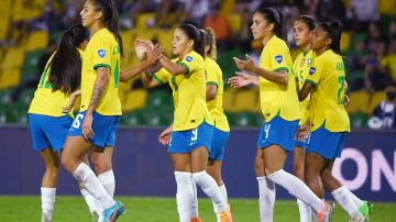 Brasil goleó a Argentina en el inicio de la Copa América femenina